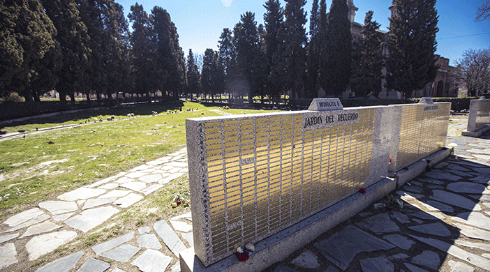 Cementerio Almudena jardín - Servicios funerarios Madrid EMSFCM 